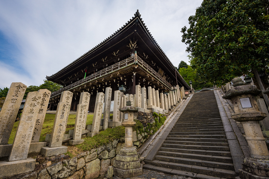 https://mdw-travel-data-us-east-1.s3.amazonaws.com/img/country/Japan/Todaiji-Temple/img_05.jpg