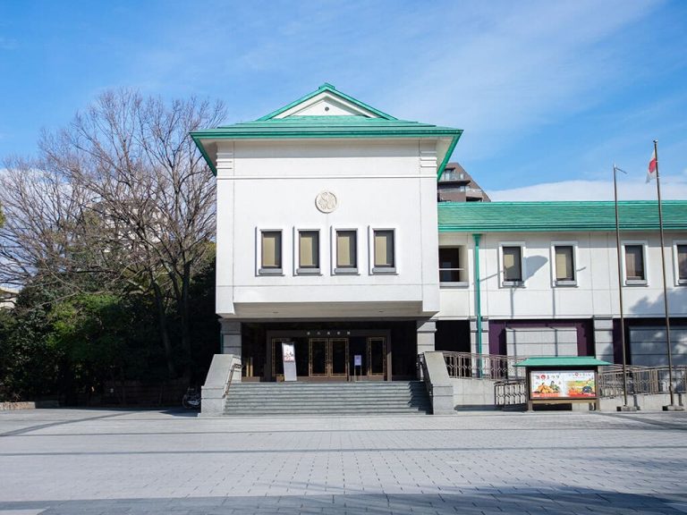 https://mdw-travel-data-us-east-1.s3.amazonaws.com/img/country/Japan/Tokugawa-Art-Museum/img_00.jpg