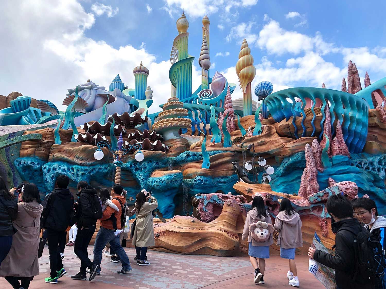 https://mdw-travel-data-us-east-1.s3.amazonaws.com/img/country/Japan/Tokyo-Disneyland/img_00.jpg