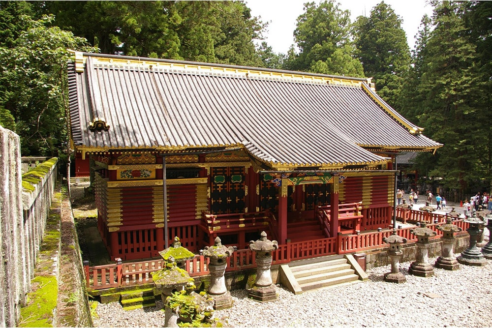 https://mdw-travel-data-us-east-1.s3.amazonaws.com/img/country/Japan/Toshogu-Shrine/img_02.jpg