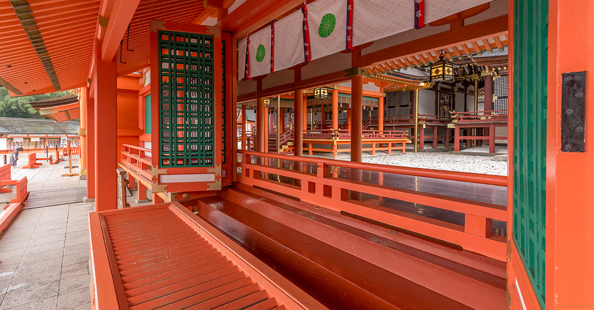 https://mdw-travel-data-us-east-1.s3.amazonaws.com/img/country/Japan/Usa-Jingu-Shrine/img_03.jpg