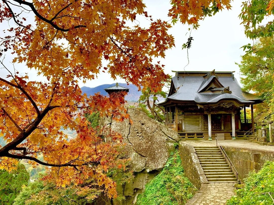 https://mdw-travel-data-us-east-1.s3.amazonaws.com/img/country/Japan/Yamadera/img_02.jpg