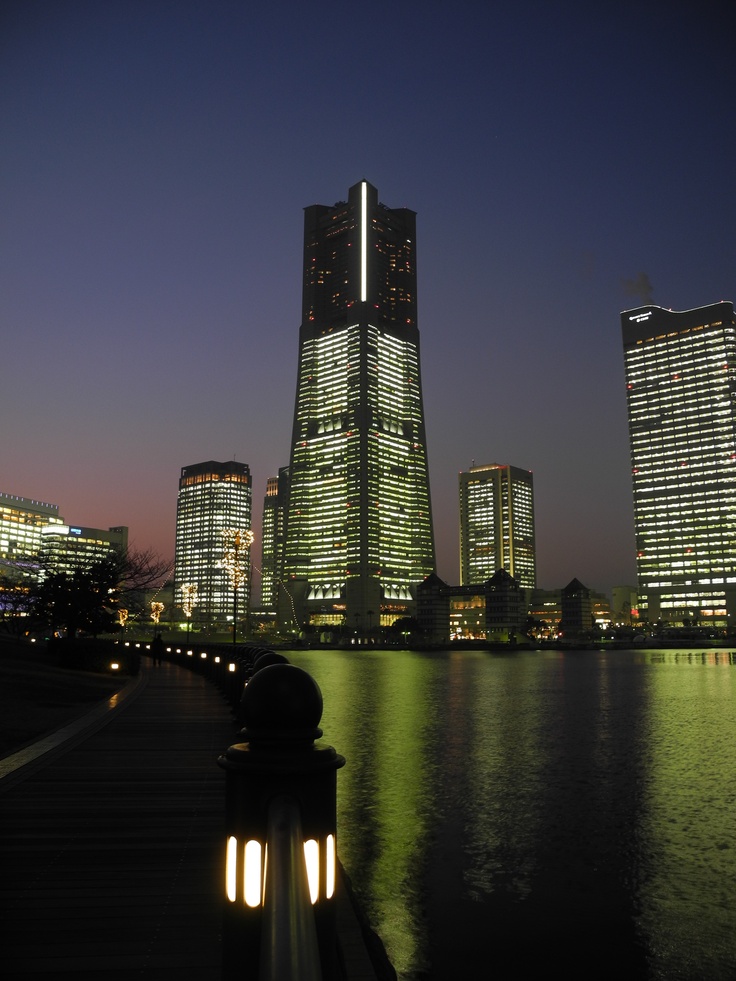 https://mdw-travel-data-us-east-1.s3.amazonaws.com/img/country/Japan/Yokohama-Landmark-Tower/img_03.jpg