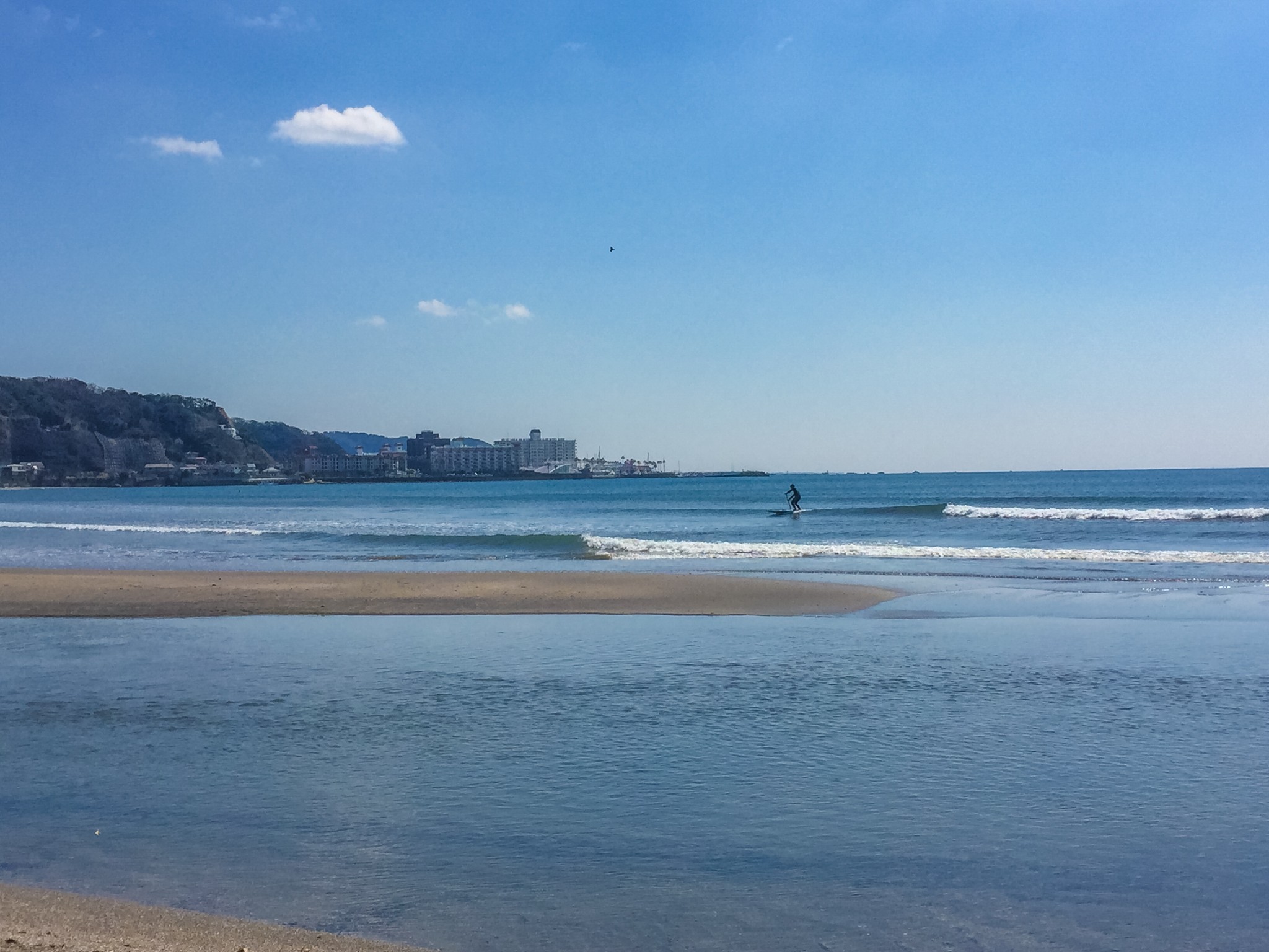 https://mdw-travel-data-us-east-1.s3.amazonaws.com/img/country/Japan/Yuigahama-Beach/img_01.jpg