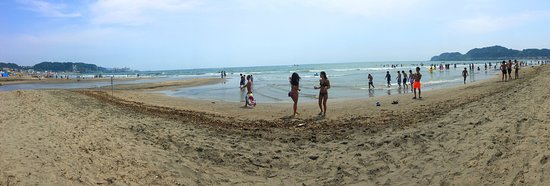 https://mdw-travel-data-us-east-1.s3.amazonaws.com/img/country/Japan/Zaimokuza-Beach/img_02.jpg