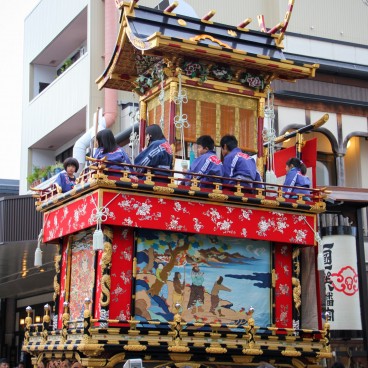 https://mdw-travel-data-us-east-1.s3.amazonaws.com/img/country/Japan/Zenkoji-Takayama-Matsuri-Joint-Festival/img_01.jpg