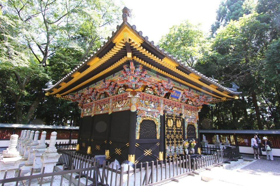 https://mdw-travel-data-us-east-1.s3.amazonaws.com/img/country/Japan/Zuihoden-Mausoleum/img_01.jpg