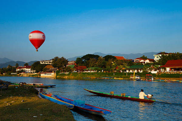 https://mdw-travel-data-us-east-1.s3.amazonaws.com/img/country/Laos/Ban-Nam-Lora/img_03.jpg