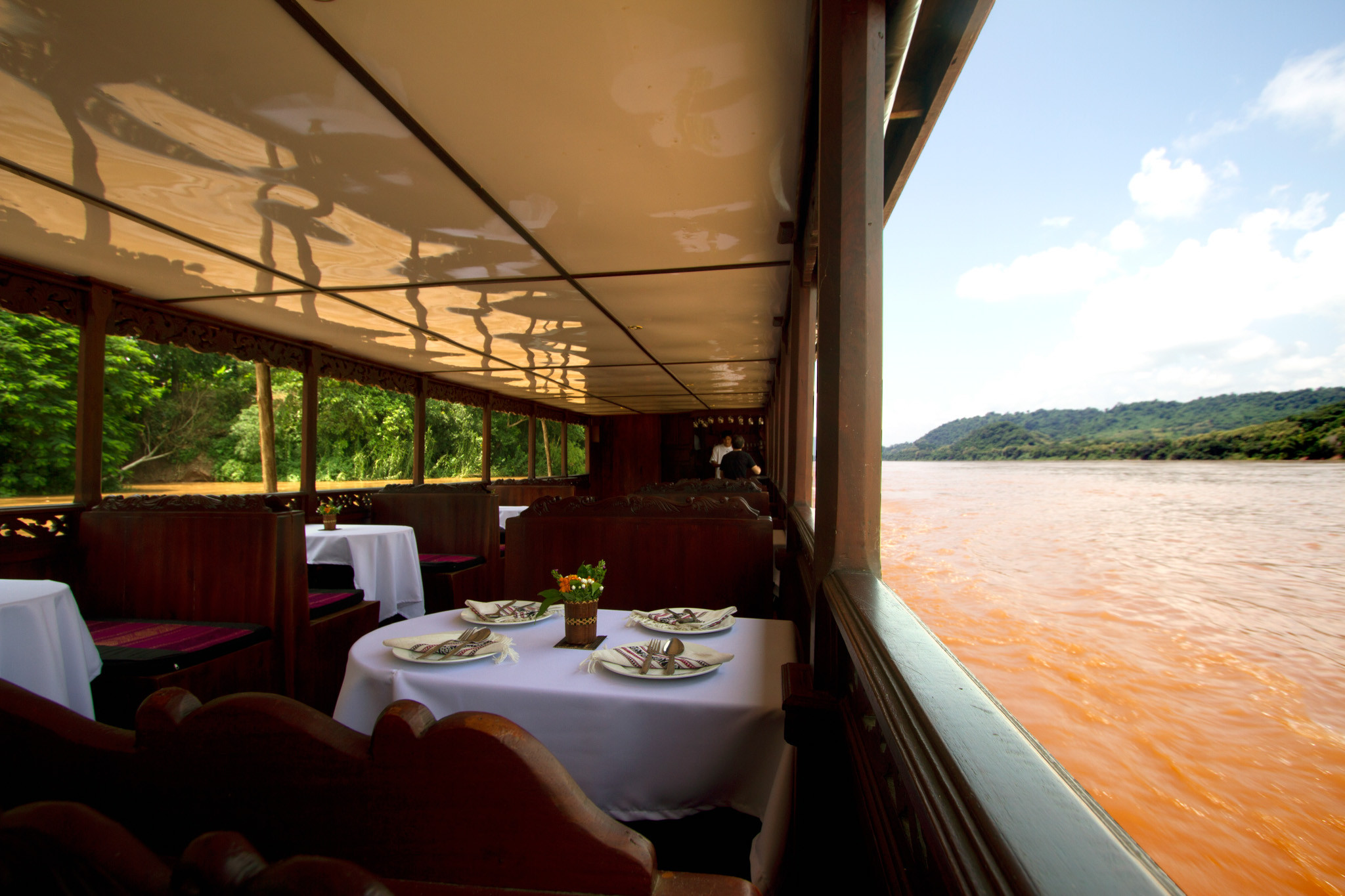 https://mdw-travel-data-us-east-1.s3.amazonaws.com/img/country/Laos/Boat-Pier---Houay-Xay/img_03.jpg