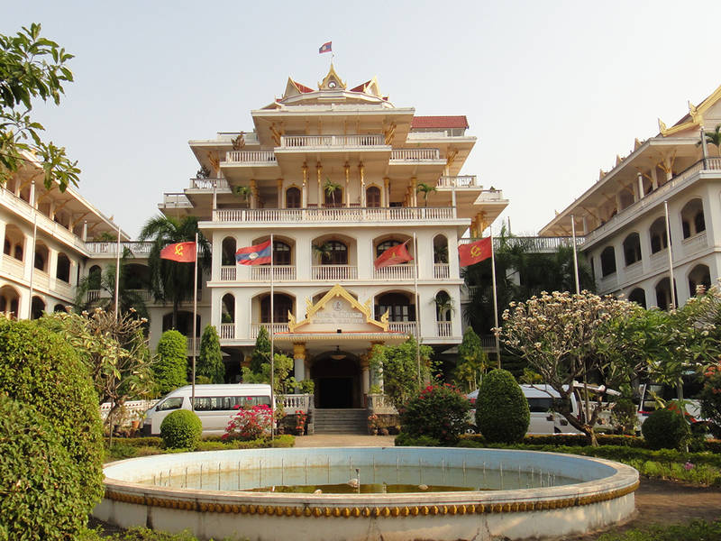https://mdw-travel-data-us-east-1.s3.amazonaws.com/img/country/Laos/Champasak-Palace-Hotel/img_02.jpg