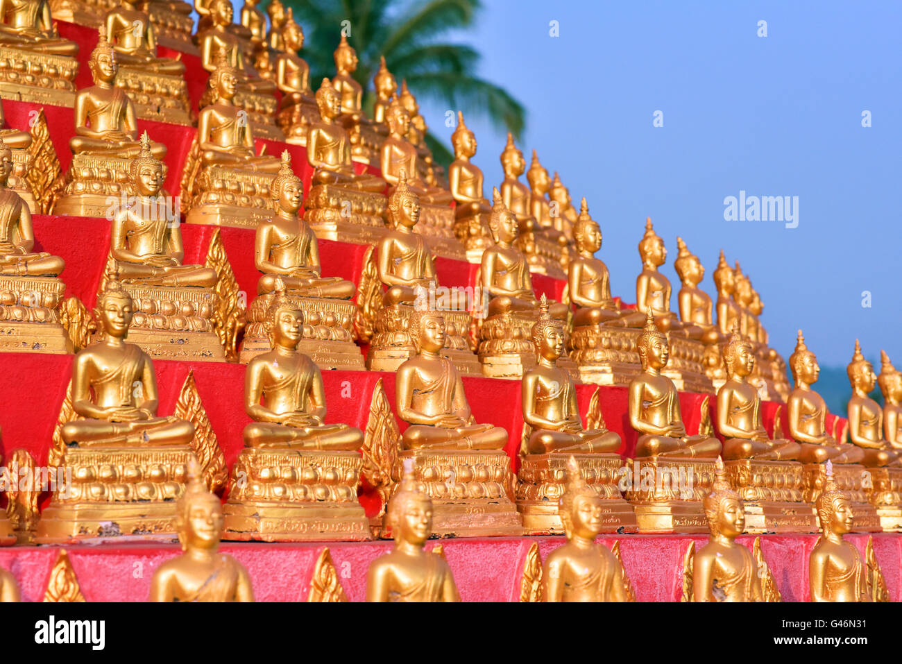 https://mdw-travel-data-us-east-1.s3.amazonaws.com/img/country/Laos/Chomkao-Manilat-Temple/img_02.jpg