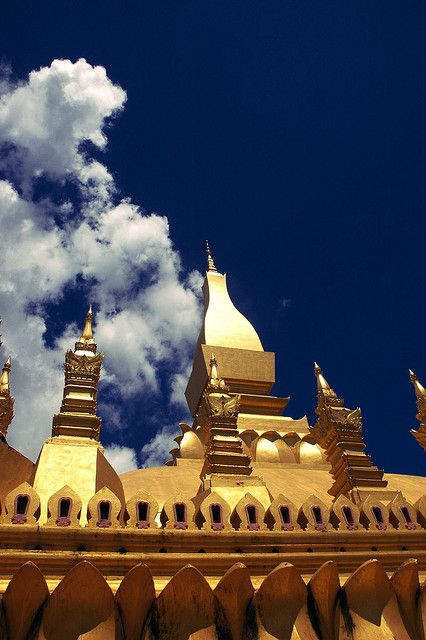 https://mdw-travel-data-us-east-1.s3.amazonaws.com/img/country/Laos/Great-Sacred-Stupa--Pha-That-Luang-/img_03.jpg