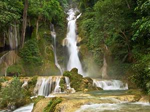 https://mdw-travel-data-us-east-1.s3.amazonaws.com/img/country/Laos/Kaeng-Nyui-Waterfall/img_02.jpg
