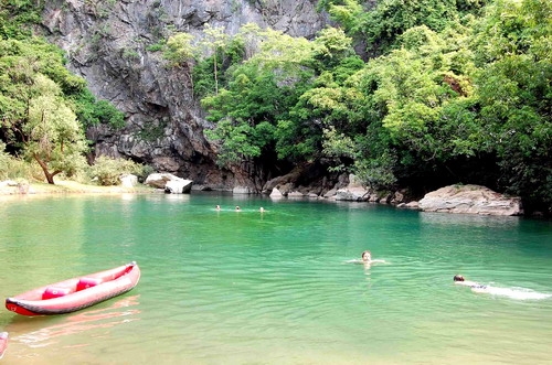 https://mdw-travel-data-us-east-1.s3.amazonaws.com/img/country/Laos/Khammouane-Limestone-Forest/img_02.jpg