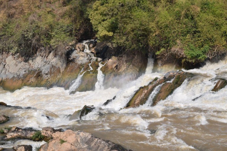 https://mdw-travel-data-us-east-1.s3.amazonaws.com/img/country/Laos/Khone-Phapheng-Falls/img_01.jpg