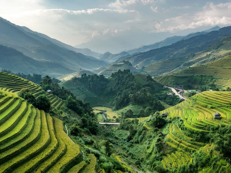 https://mdw-travel-data-us-east-1.s3.amazonaws.com/img/country/Laos/Konglor-Bridge/img_00.jpg