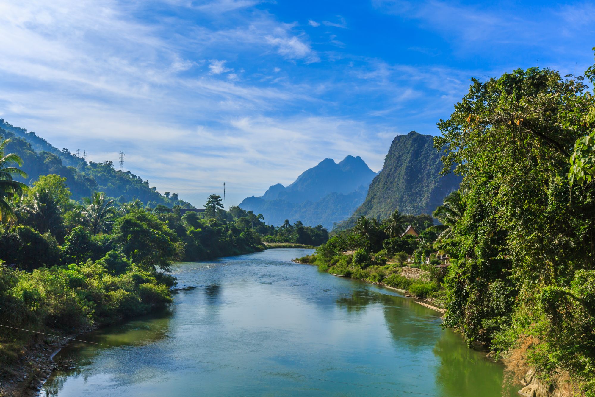 https://mdw-travel-data-us-east-1.s3.amazonaws.com/img/country/Laos/Mekong-River/img_00.jpg