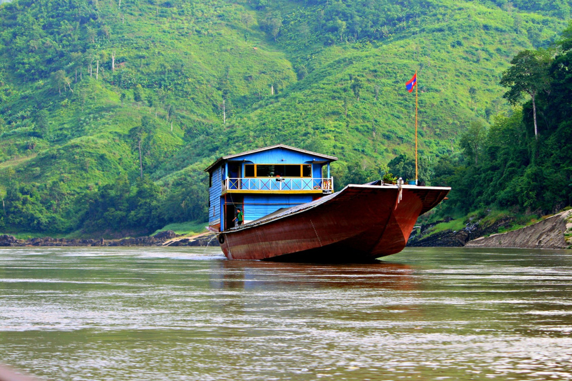 https://mdw-travel-data-us-east-1.s3.amazonaws.com/img/country/Laos/Mekong-Slow-Boat/img_01.jpg
