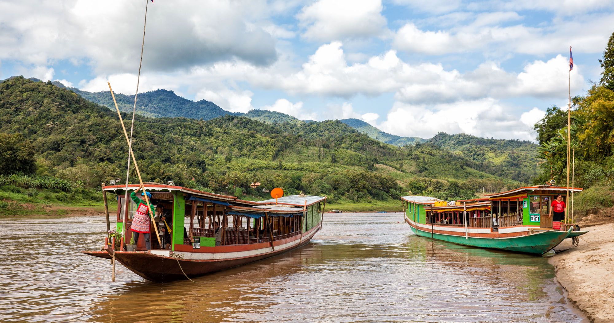 https://mdw-travel-data-us-east-1.s3.amazonaws.com/img/country/Laos/Mekong-Slow-Boat/img_02.jpg