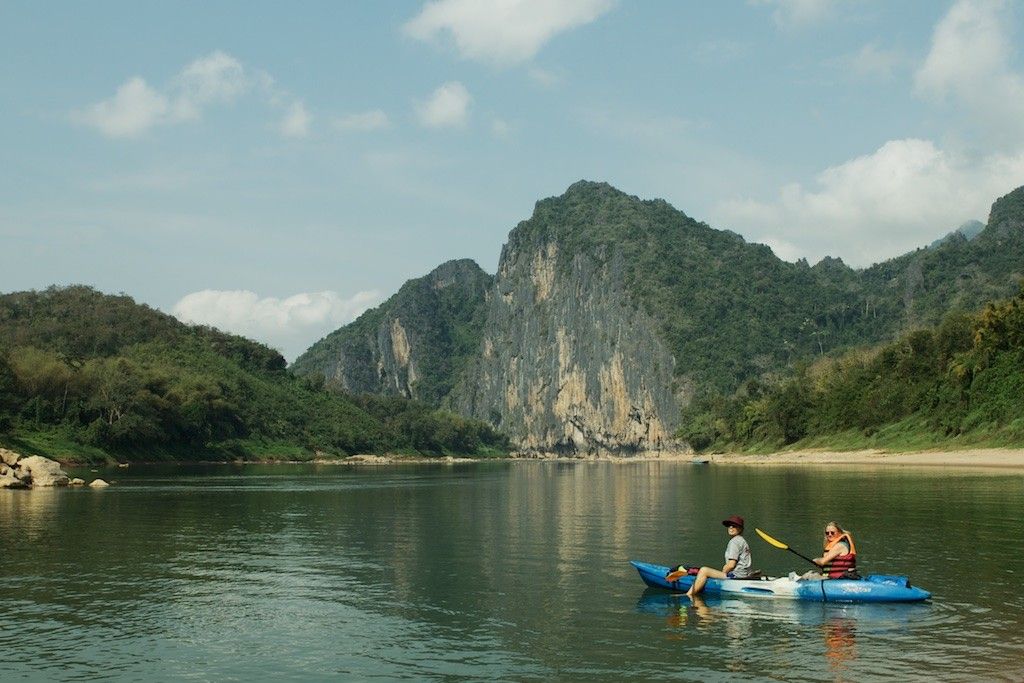 https://mdw-travel-data-us-east-1.s3.amazonaws.com/img/country/Laos/Nam-Ou-River/img_01.jpg