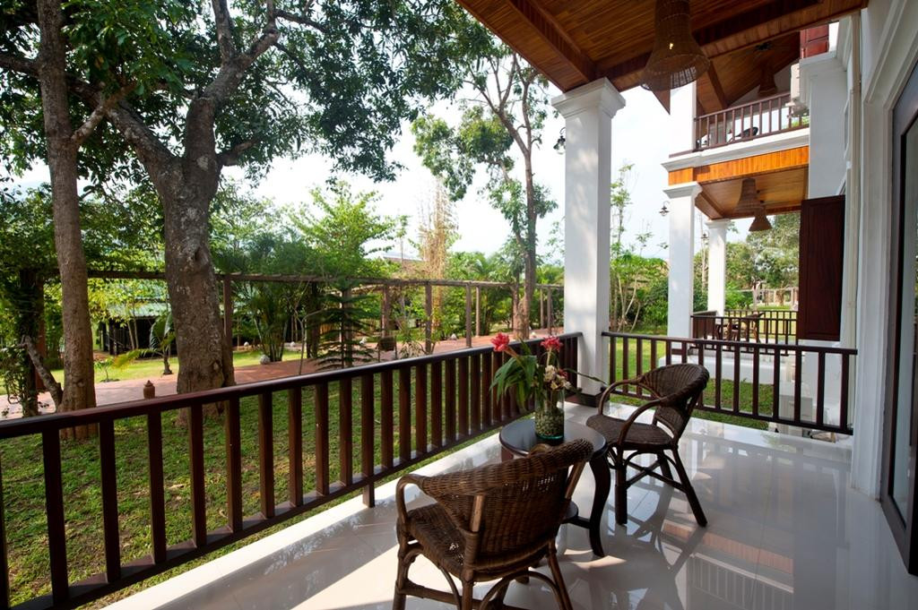 https://mdw-travel-data-us-east-1.s3.amazonaws.com/img/country/Laos/Nam-Ou-Riverside-Restaurant/img_01.jpg