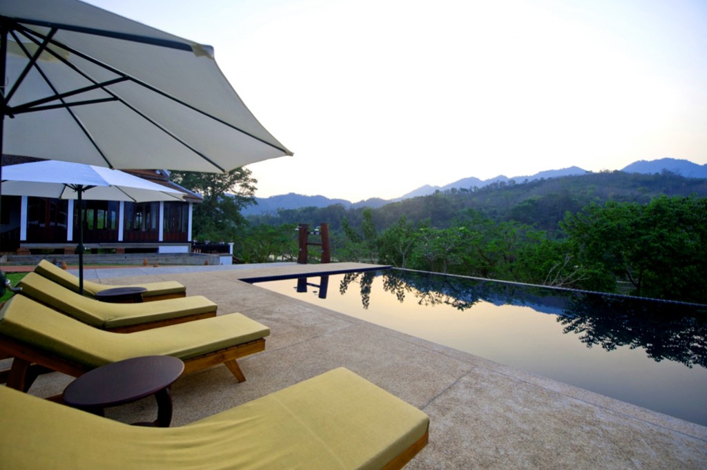 https://mdw-travel-data-us-east-1.s3.amazonaws.com/img/country/Laos/Nam-Ou-Riverside-Restaurant/img_02.jpg