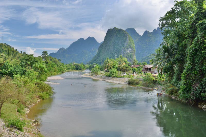 https://mdw-travel-data-us-east-1.s3.amazonaws.com/img/country/Laos/Nam-Tang-Waterfall/img_02.jpg