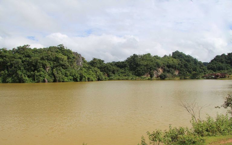 https://mdw-travel-data-us-east-1.s3.amazonaws.com/img/country/Laos/Nong-Thao/img_01.jpg