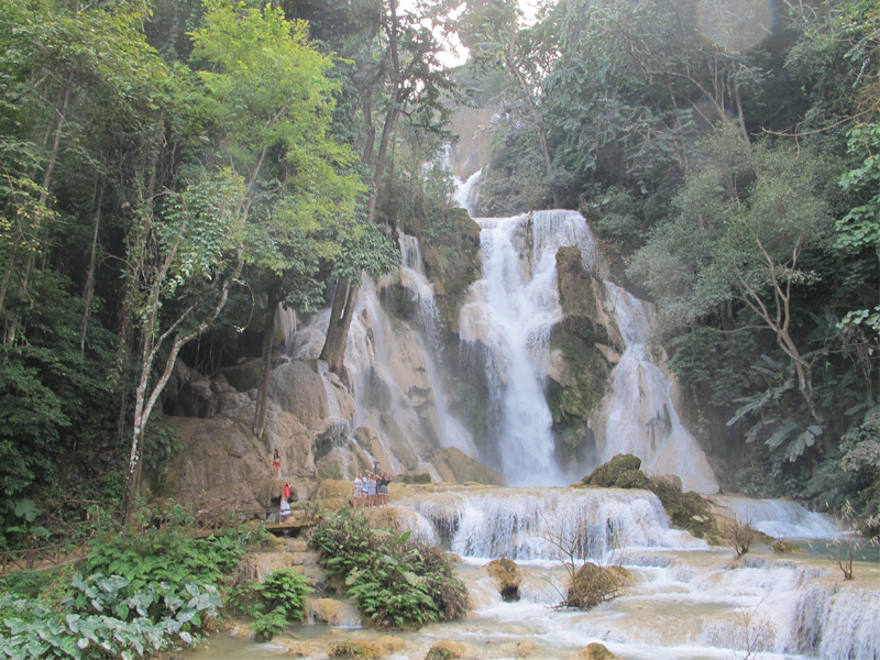 https://mdw-travel-data-us-east-1.s3.amazonaws.com/img/country/Laos/Pakeo-Waterfall/img_03.jpg