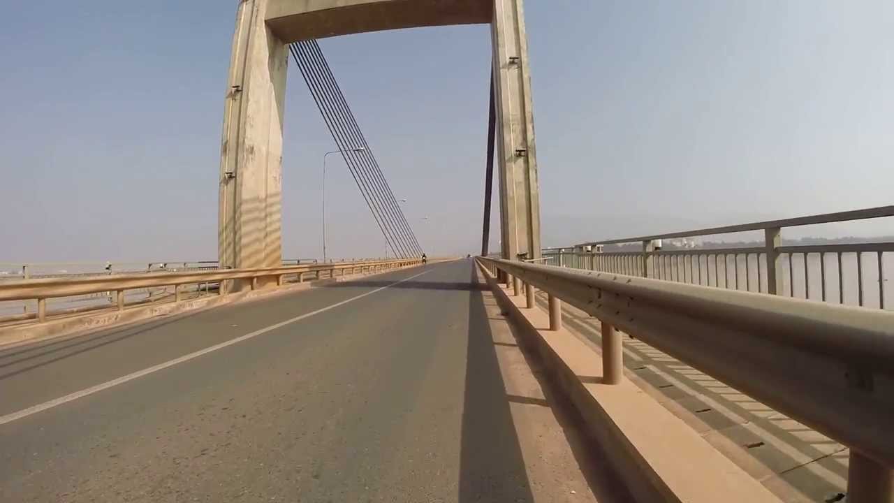 https://mdw-travel-data-us-east-1.s3.amazonaws.com/img/country/Laos/Pakse-Suspension-Bridge/img_02.jpg