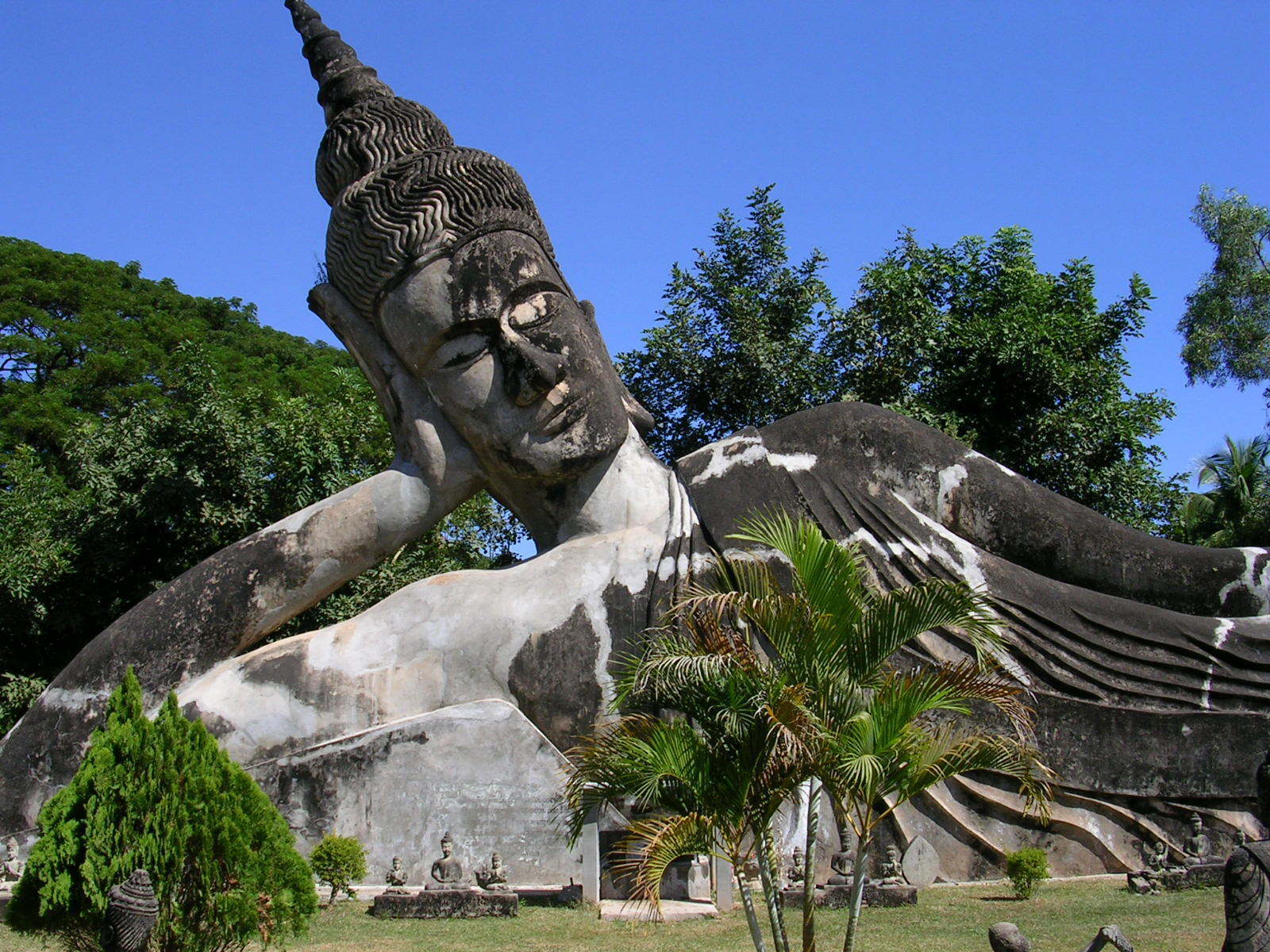 https://mdw-travel-data-us-east-1.s3.amazonaws.com/img/country/Laos/Park-Houey-Teuang/img_03.jpg