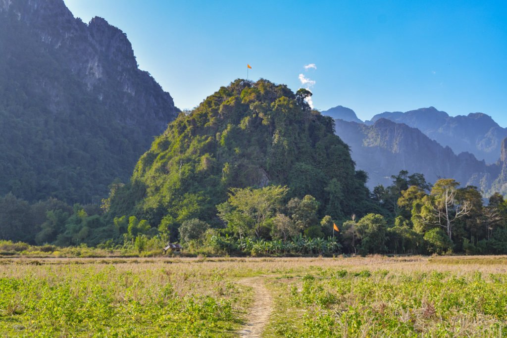 https://mdw-travel-data-us-east-1.s3.amazonaws.com/img/country/Laos/Pha-Poak-Viewpoint/img_01.jpg