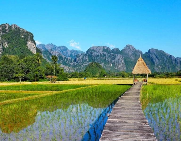 https://mdw-travel-data-us-east-1.s3.amazonaws.com/img/country/Laos/Prat-Bom/img_03.jpg