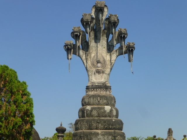 https://mdw-travel-data-us-east-1.s3.amazonaws.com/img/country/Laos/Sala-Keoku/img_03.jpg