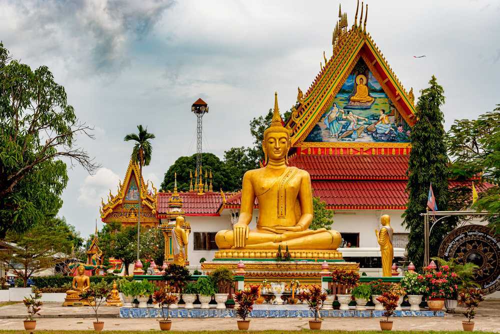 https://mdw-travel-data-us-east-1.s3.amazonaws.com/img/country/Laos/Savannakhet-Buddha-Park/img_00.jpg