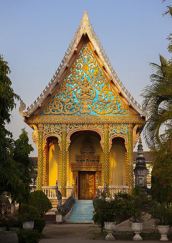 https://mdw-travel-data-us-east-1.s3.amazonaws.com/img/country/Laos/Savannakhet-Buddha-Park/img_02.jpg