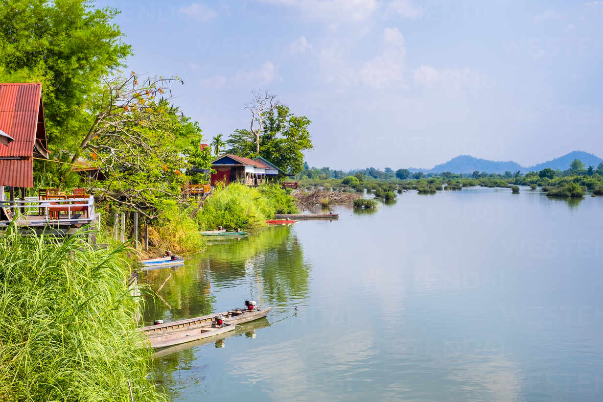 https://mdw-travel-data-us-east-1.s3.amazonaws.com/img/country/Laos/Si-Phan-Don--Four-Thousand-Islands-/img_01.jpg