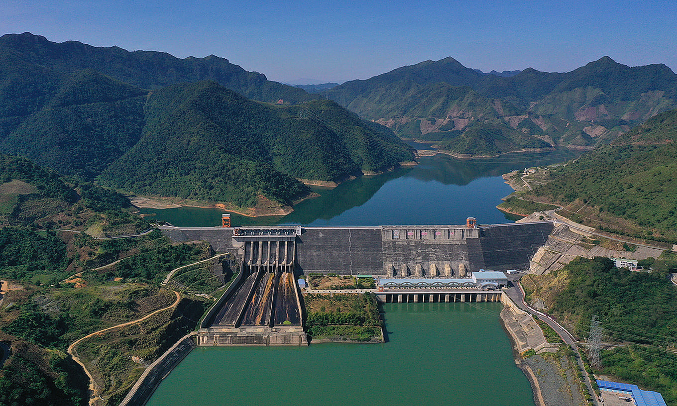 https://mdw-travel-data-us-east-1.s3.amazonaws.com/img/country/Laos/Sirindhorn-Reservoir/img_01.jpg