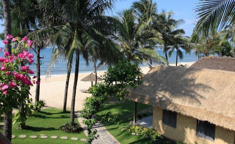https://mdw-travel-data-us-east-1.s3.amazonaws.com/img/country/Laos/Suanmai-Bamboo-Resort/img_01.jpg