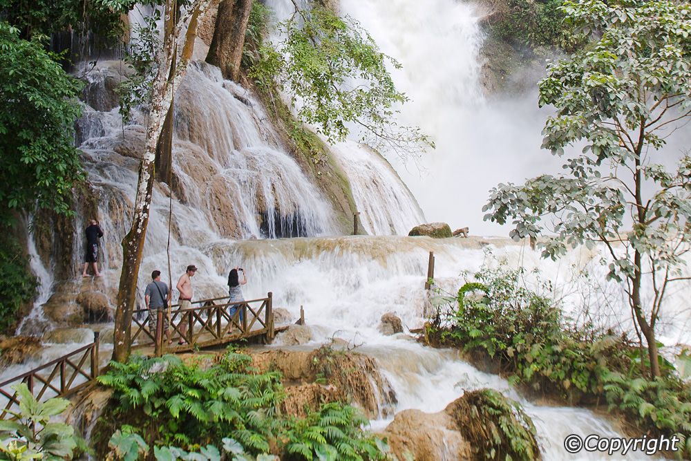 https://mdw-travel-data-us-east-1.s3.amazonaws.com/img/country/Laos/Tad-Samongphak-Waterfall/img_03.jpg