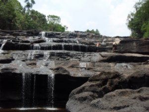 https://mdw-travel-data-us-east-1.s3.amazonaws.com/img/country/Laos/Tad-Xai-Waterfall/img_01.jpg