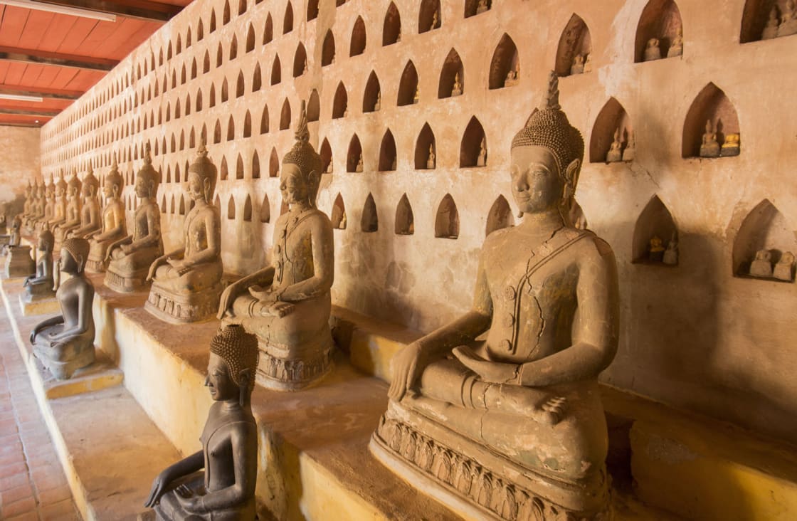 https://mdw-travel-data-us-east-1.s3.amazonaws.com/img/country/Laos/Talaat-Sao/img_03.jpg
