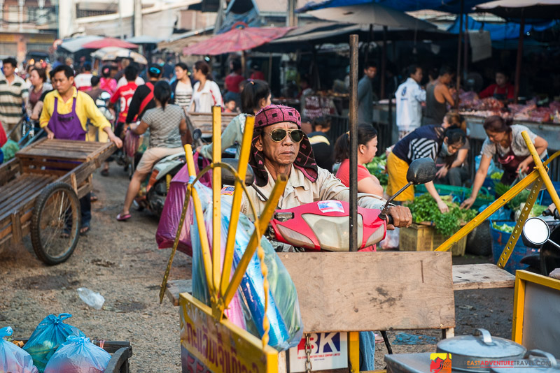 https://mdw-travel-data-us-east-1.s3.amazonaws.com/img/country/Laos/Talaat-Thong-Khan-Kham-Night-Market/img_00.jpg