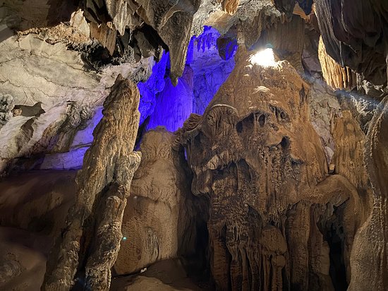 https://mdw-travel-data-us-east-1.s3.amazonaws.com/img/country/Laos/Tham-Chang-Cave/img_01.jpg
