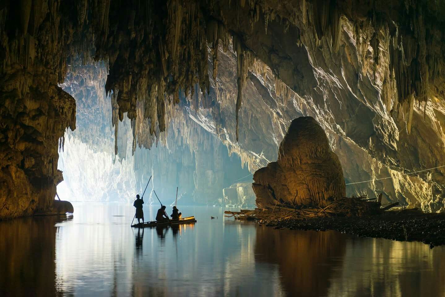 https://mdw-travel-data-us-east-1.s3.amazonaws.com/img/country/Laos/Tham-Nam-Water-Cave/img_00.jpg