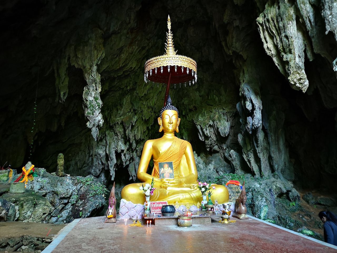 https://mdw-travel-data-us-east-1.s3.amazonaws.com/img/country/Laos/Tham-Pha-Fa-Buddha-Cave/img_03.jpg