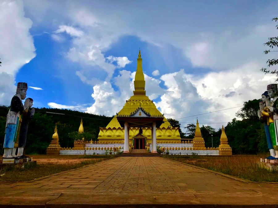 https://mdw-travel-data-us-east-1.s3.amazonaws.com/img/country/Laos/That-Phoum-Pouk-Stupa/img_01.jpg