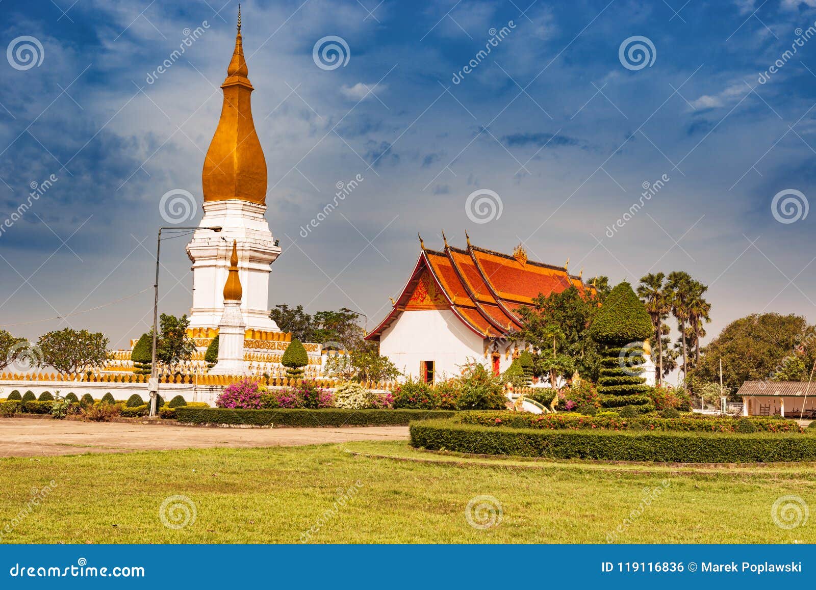 https://mdw-travel-data-us-east-1.s3.amazonaws.com/img/country/Laos/That-Sikhottabong-Stupa/img_02.jpg