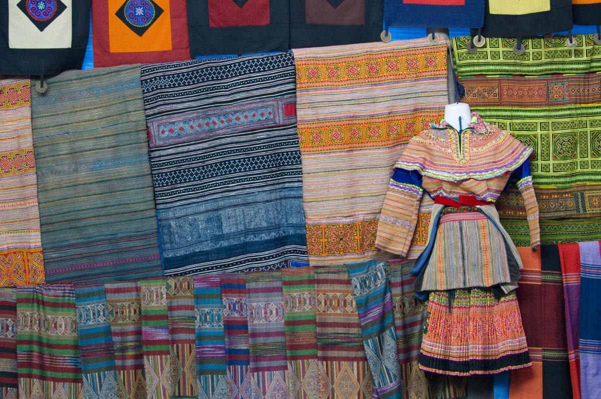 https://mdw-travel-data-us-east-1.s3.amazonaws.com/img/country/Laos/Traditional-Arts-and-Ethnology-Centre/img_00.jpg