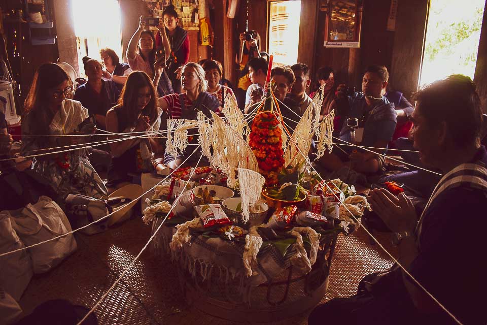 https://mdw-travel-data-us-east-1.s3.amazonaws.com/img/country/Laos/Traditional-Baci-Ceremony/img_02.jpg